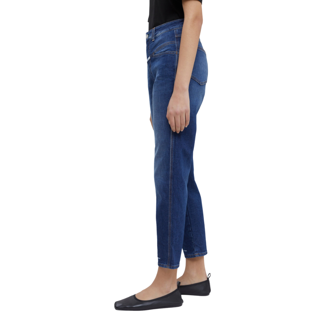 Closed Pedal Pusher Jean