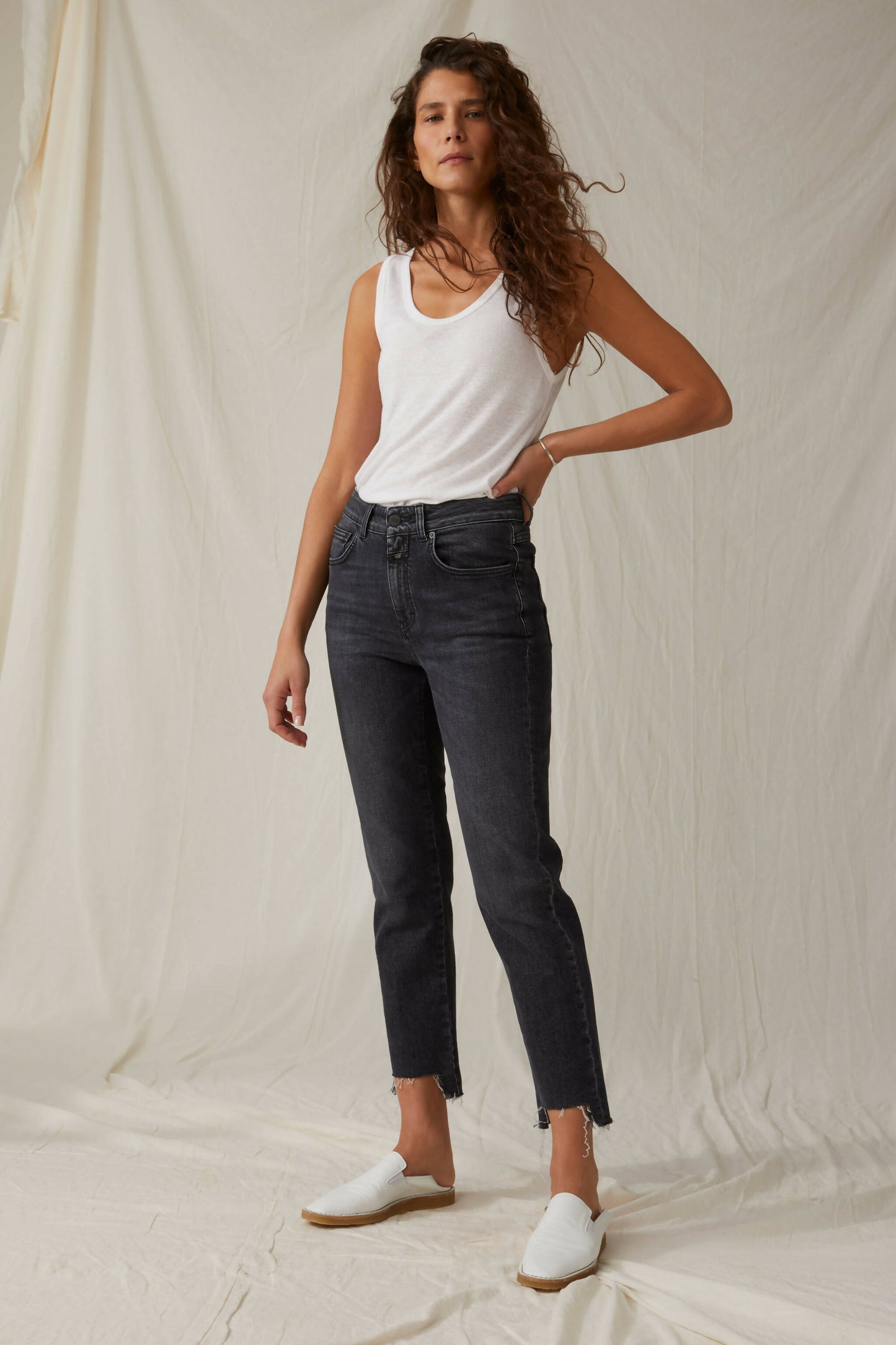 Closed Gloria Stretch Jean