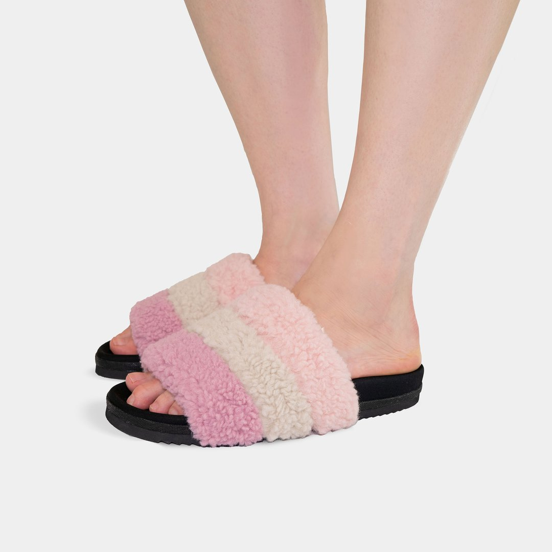 R0am Faux Shearling Fuzzy Slippers